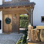 Max 3 Apartament *